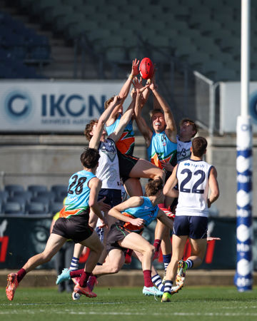 MNCBAlVC050725RL0216.jpg