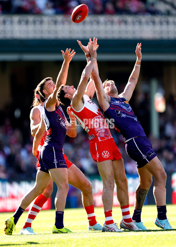 AFL 2025 Round 17 - Sydney v Fremantle - A-60410460