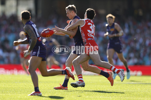 AFL 2025 Round 17 - Sydney v Fremantle - A-60412345