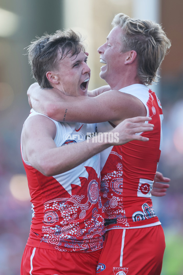 AFL 2025 Round 17 - Sydney v Fremantle - A-60415200