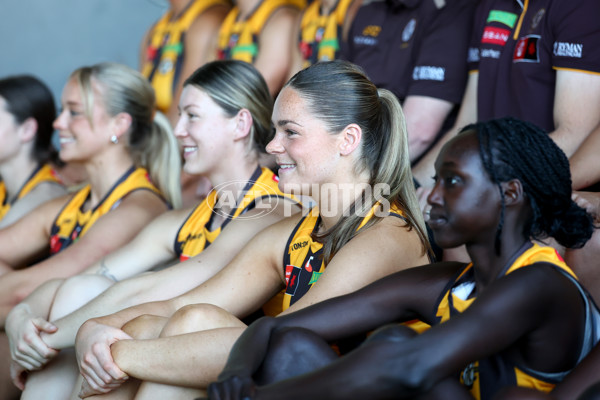 AFLW 2025 Media - Hawthorn Team Photo Day - A-60429872