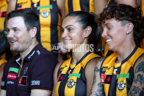 AFLW 2025 Media - Hawthorn Team Photo Day - A-60430153