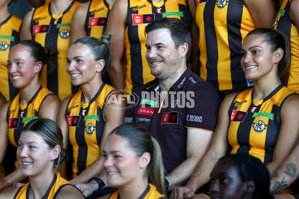 AFLW 2025 Media - Hawthorn Team Photo Day - A-60430166