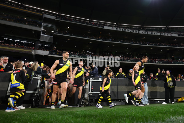 AFL 2025 Round 18 - Richmond v Essendon - A-60498343