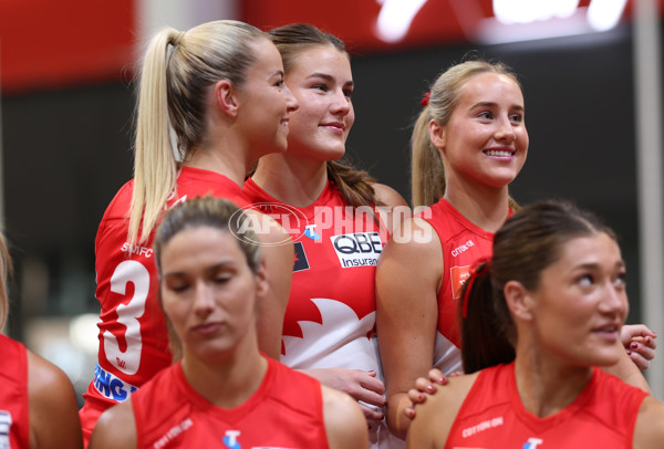 AFLW 2025 Media - Sydney Team Photo Day - A-60582938