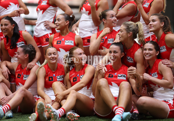 AFLW 2025 Media - Sydney Team Photo Day - A-60582962