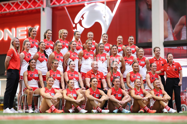 AFLW 2025 Media - Sydney Team Photo Day - A-60582964