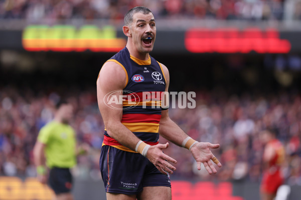 AFL 2025 Round 19 - Adelaide v Gold Coast - A-60671527