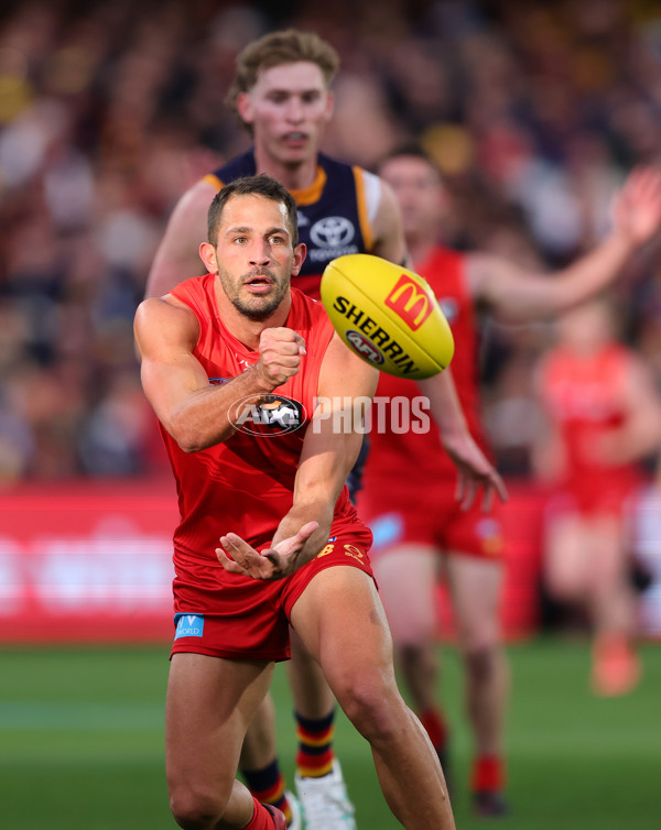 AFL 2025 Round 19 - Adelaide v Gold Coast - A-60671536