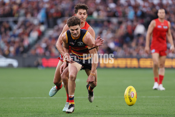 AFL 2025 Round 19 - Adelaide v Gold Coast - A-60674377