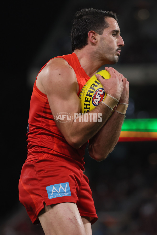AFL 2025 Round 19 - Adelaide v Gold Coast - A-60681775