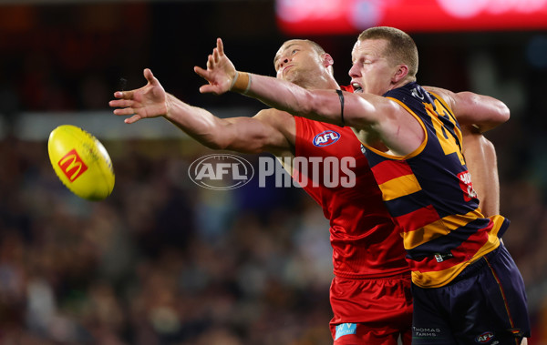 AFL 2025 Round 19 - Adelaide v Gold Coast - A-60684575