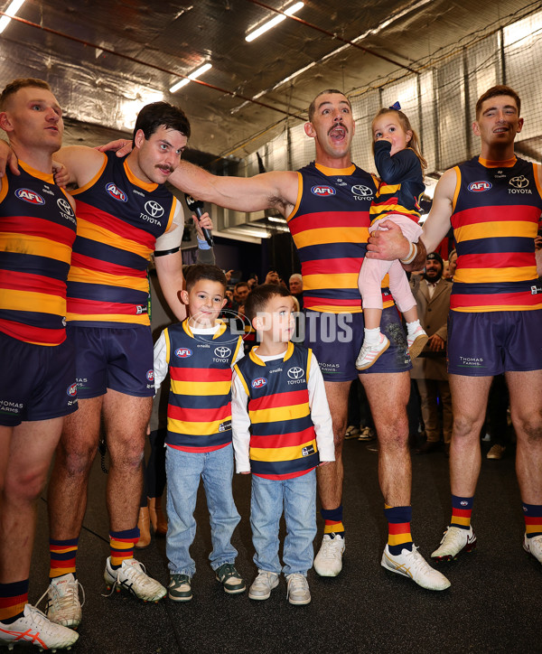 AFL 2025 Round 19 - Adelaide v Gold Coast - A-60684625