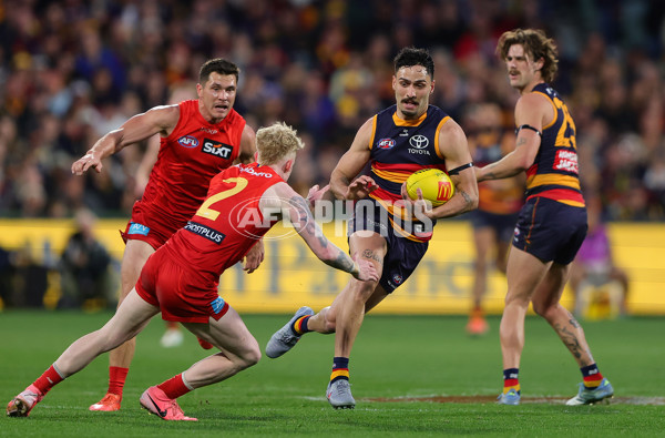 AFL 2025 Round 19 - Adelaide v Gold Coast - A-60689397