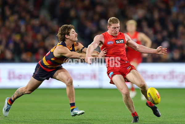 AFL 2025 Round 19 - Adelaide v Gold Coast - A-60689994