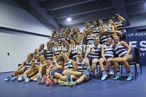 AFLW 2025 Media - Geelong Team Photo Day - A-60709094