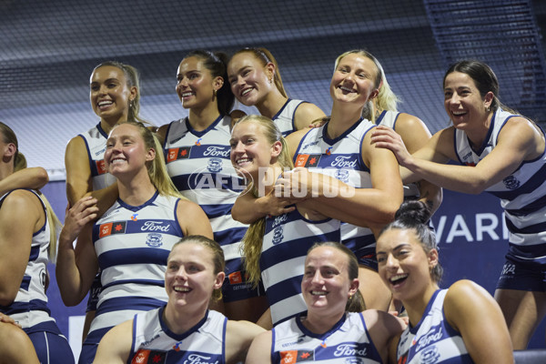 AFLW 2025 Media - Geelong Team Photo Day - A-60709097