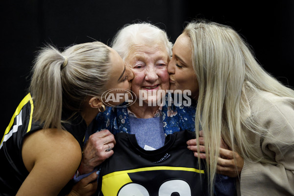 AFLW 2025 Media - Richmond Team Photo Day - A-60717292