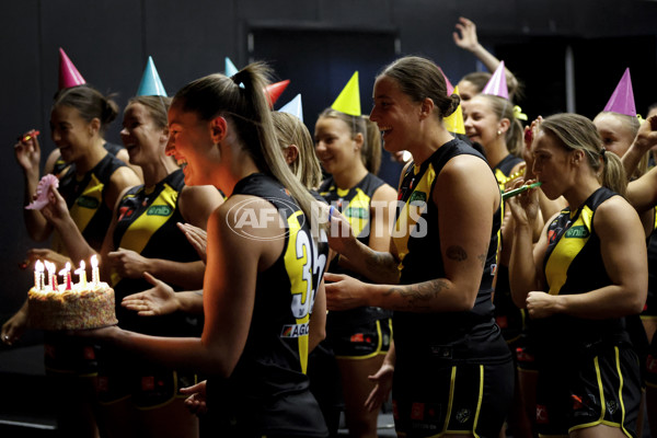 AFLW 2025 Media - Richmond Team Photo Day - A-60717293