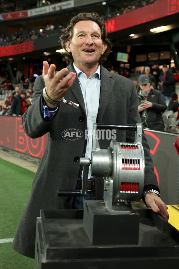 AFL 2025 Round 20 - Essendon v Western Bulldogs - A-60731866