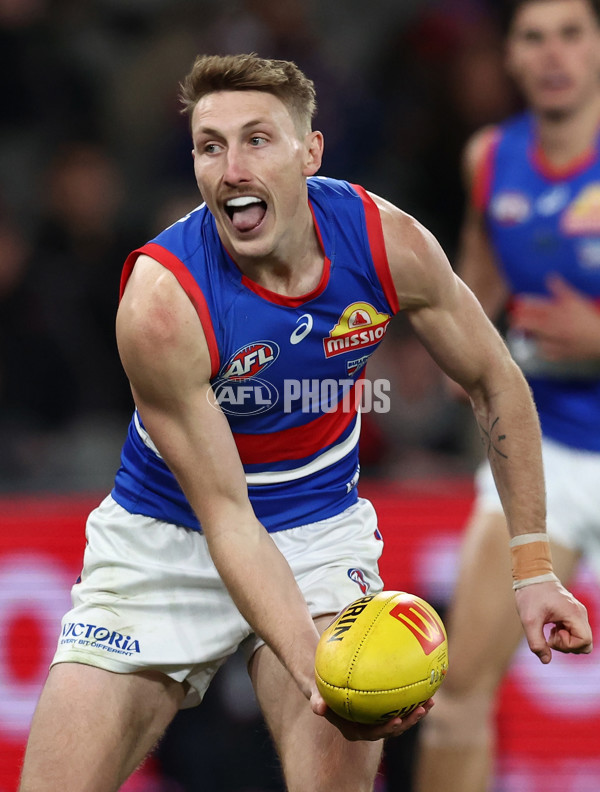 AFL 2025 Round 20 - Essendon v Western Bulldogs - A-60739578