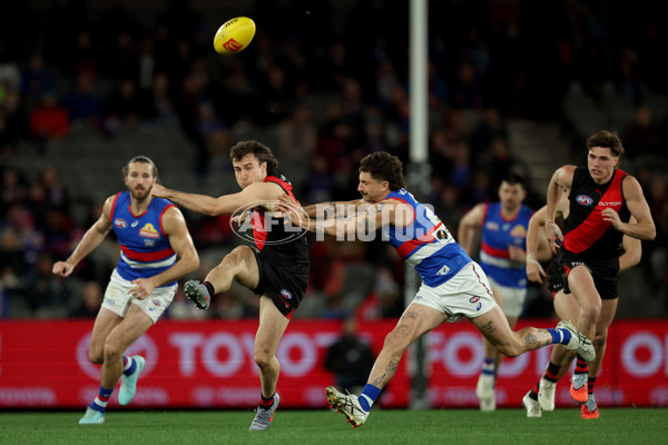 AFL 2025 Round 20 - Essendon v Western Bulldogs - A-60740153