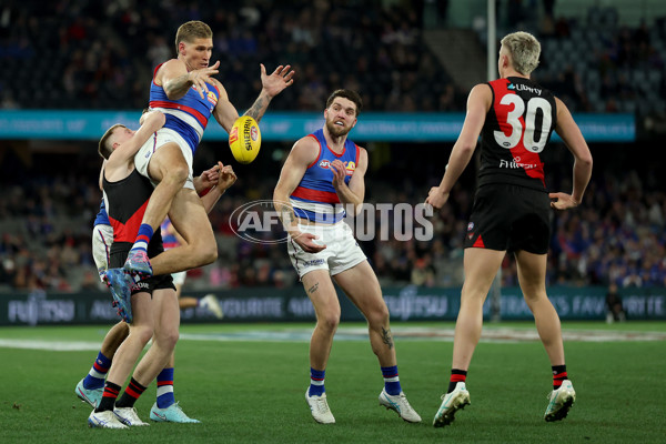 AFL 2025 Round 20 - Essendon v Western Bulldogs - A-60740176