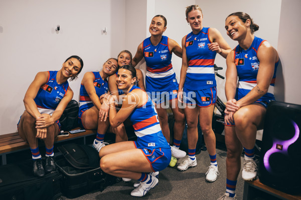 AFLW 2025 Media - Western Bulldogs Team Photo Day - A-60824156