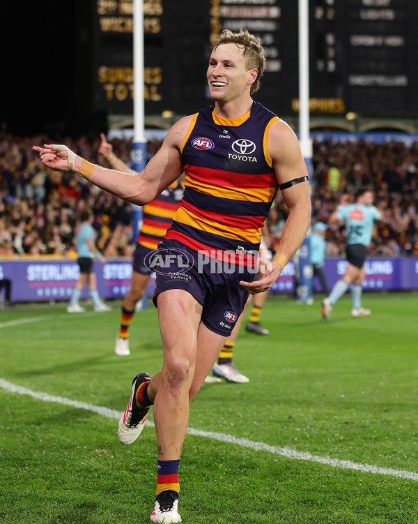 AFL 2025 Round 21 - Adelaide v Hawthorn - A-60872362
