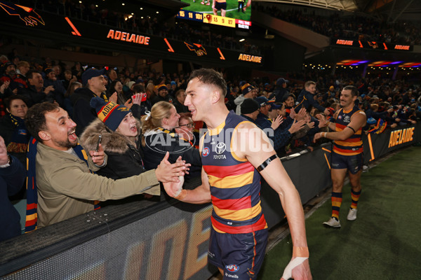 AFL 2025 Round 21 - Adelaide v Hawthorn - A-60892570