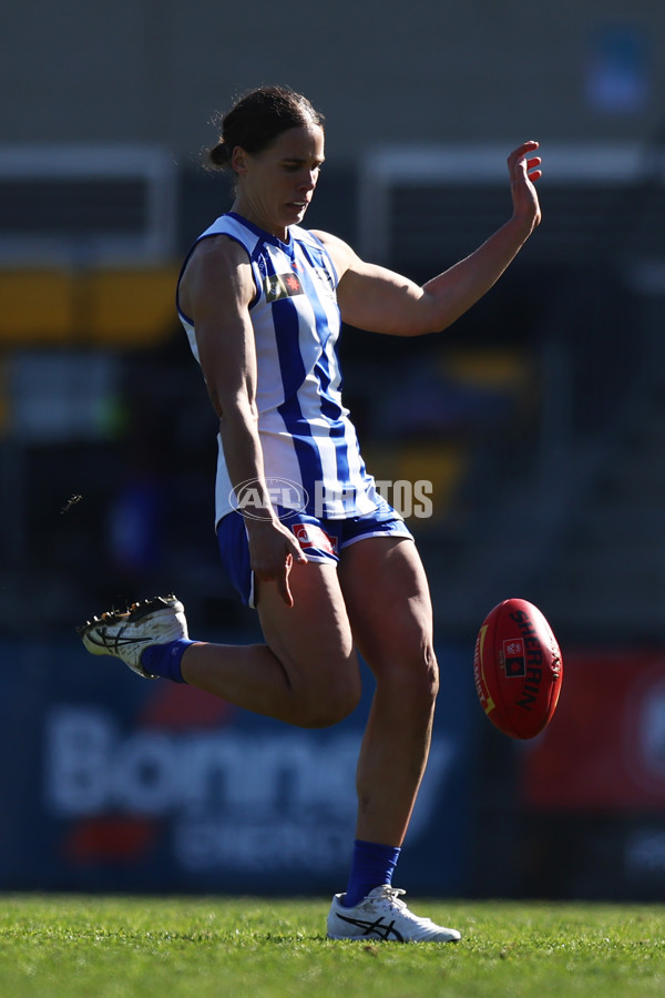 AFLW 2025 Practice Match - North Melbourne v Essendon - A-60999125