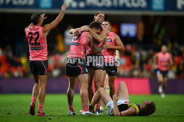 AFL 2025 Round 21 - Gold Coast v Richmond - A-61004592