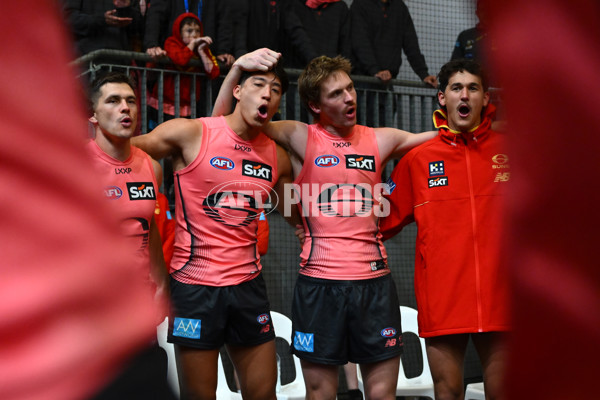 AFL 2025 Round 21 - Gold Coast v Richmond - A-61010142
