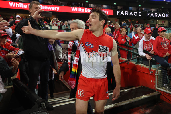 AFL 2025 Round 21 - Sydney v Essendon - A-61010230