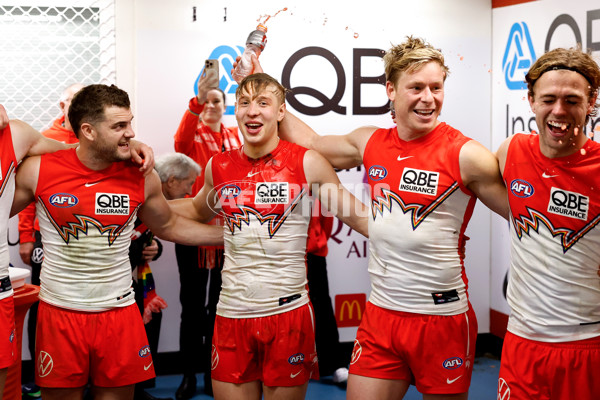 AFL 2025 Round 21 - Sydney v Essendon - A-61010240