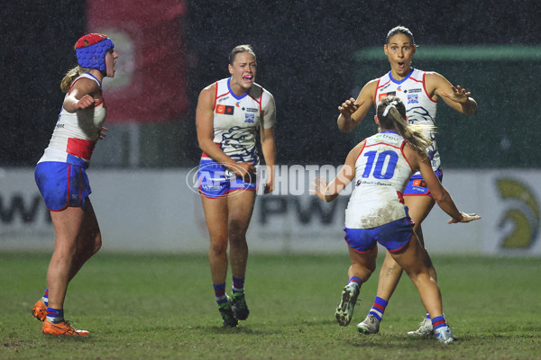 AFLW 2025 Practice Match - West Coast v Western Bulldogs - A-61021576