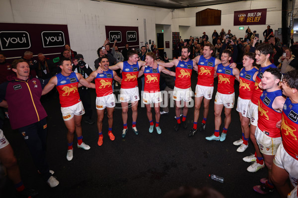 AFL 2025 Round 21 - Collingwood v Brisbane - A-61021624