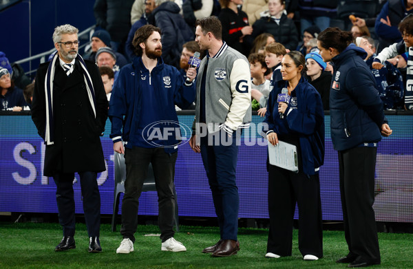 AFL 2025 Round 22 - Geelong v Essendon - A-61189239