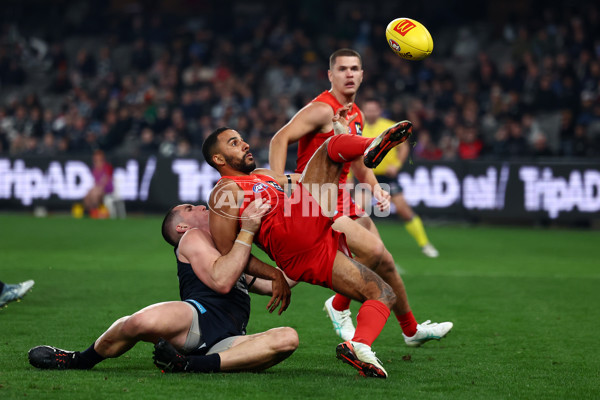 AFL 2025 Round 22 - Carlton v Gold Coast - A-61233289
