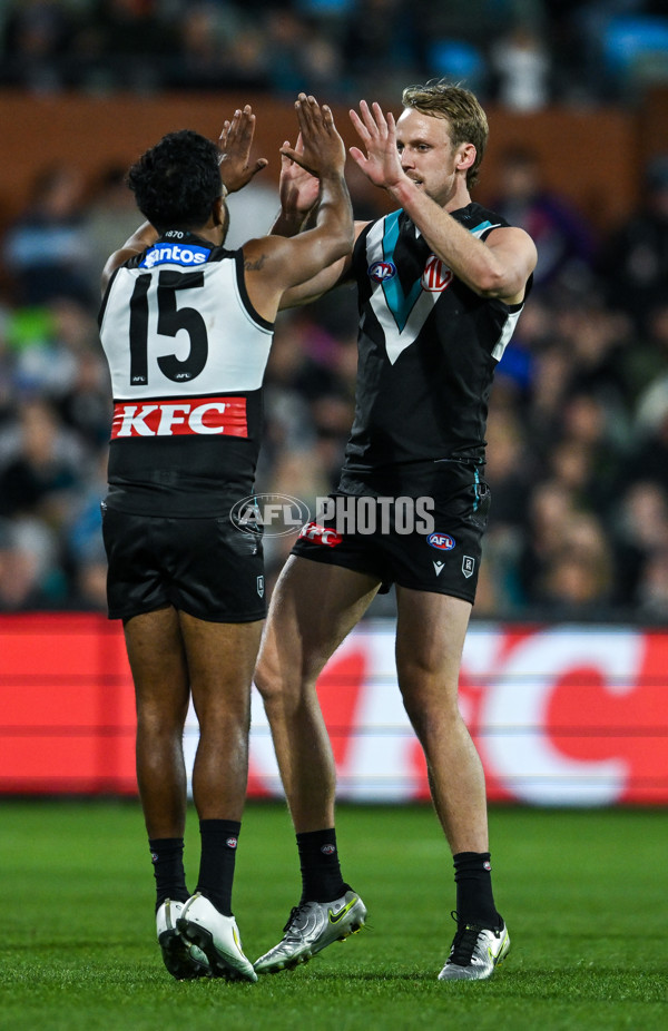 AFL 2025 Round 22 - Port Adelaide v Fremantle - A-61247384