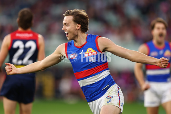 AFL 2025 Round 22 - Melbourne v Western Bulldogs - A-61273456