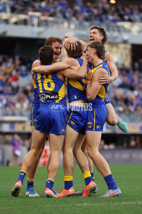 AFL 2025 Round 22 - West Coast v Adelaide - A-61281053