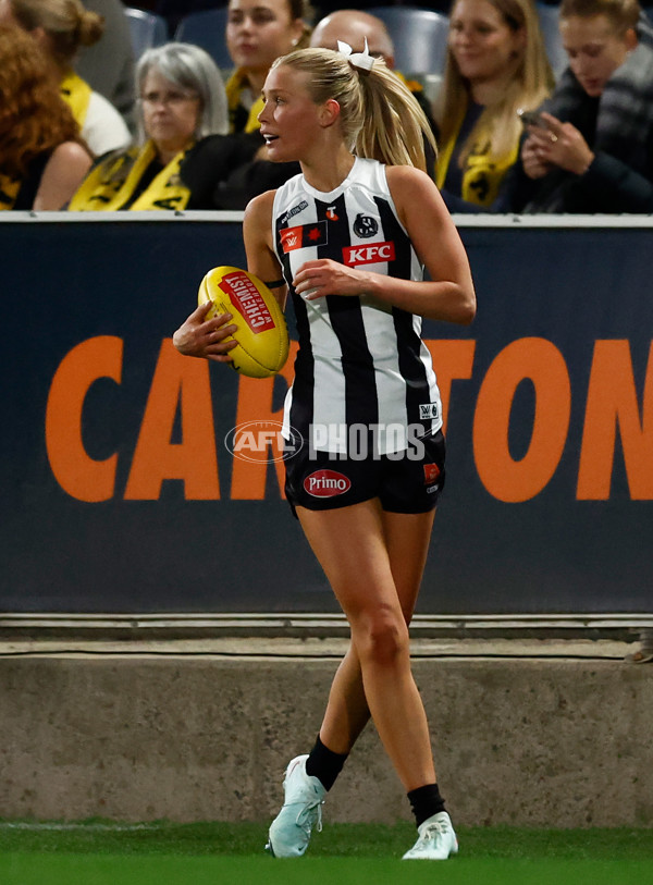 AFLW 2025 Round 01 - Carlton v Collingwood - A-61331236