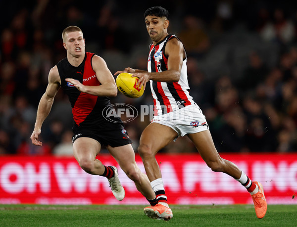 AFL 2025 Round 23 - Essendon v St Kilda - A-61376896