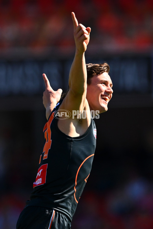 AFL 2025 Round 23 - Gold Coast v GWS - A-61407642