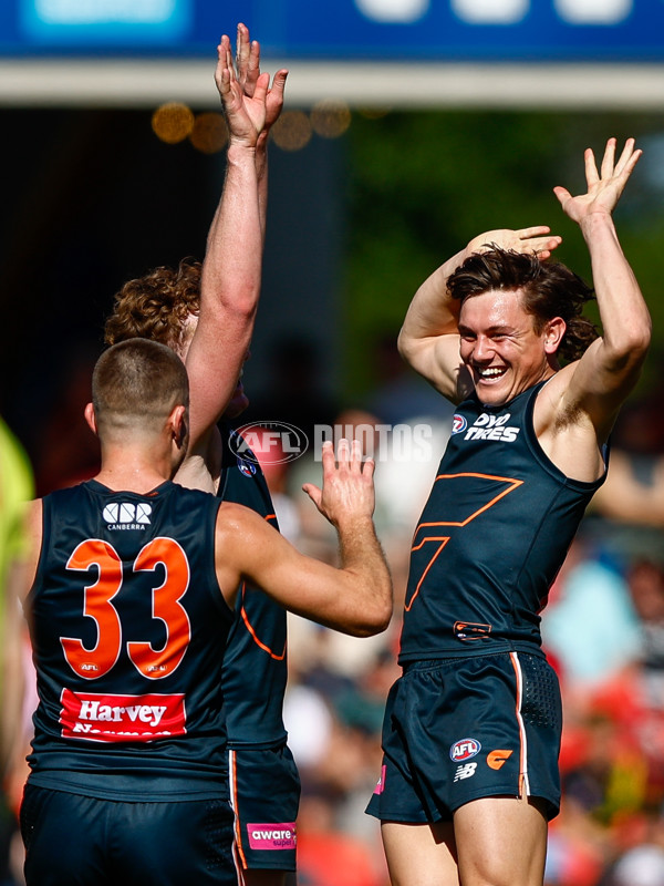 AFL 2025 Round 23 - Gold Coast v GWS - A-61407650