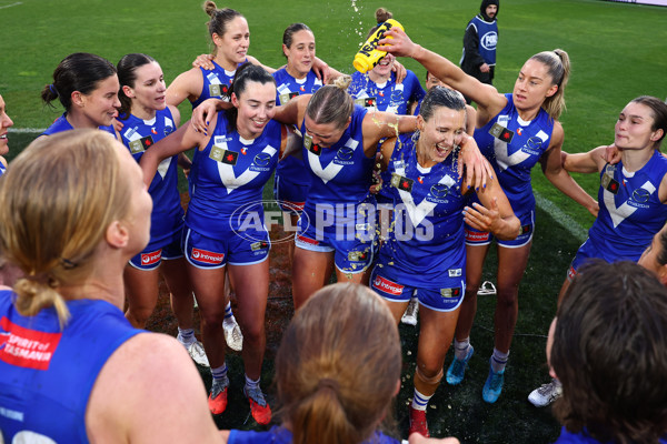 AFLW 2025 Round 01 - Geelong v North Melbourne - A-61421215