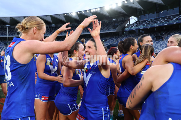 AFLW 2025 Round 01 - Geelong v North Melbourne - A-61421218