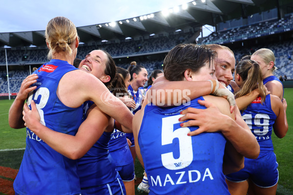AFLW 2025 Round 01 - Geelong v North Melbourne - A-61421728