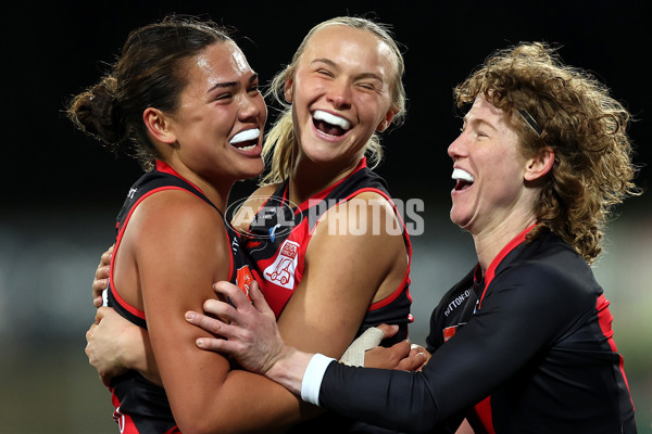 AFLW 2025 Round 01 - GWS v Essendon - A-61426812
